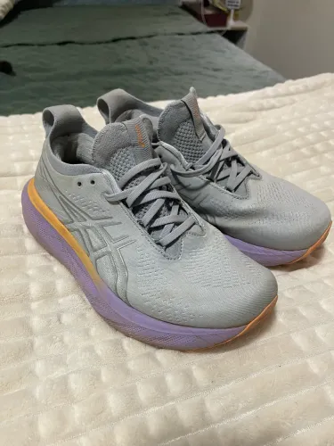 TÊNIS ASICS NIMBUS 25 