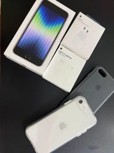 iPhone SE terceira geração top funcionando perfeitamente 