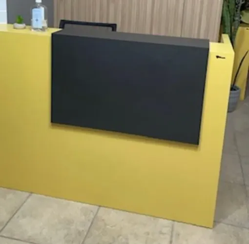 Balcão de atendimento mdf amarelo