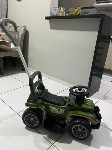 VENDE-SE CARRINHO DE CRIANÇA