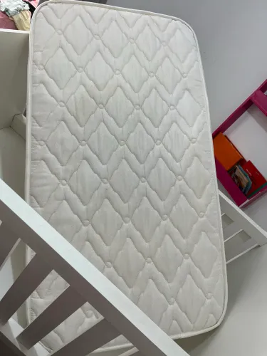 Berço americano com colchão 