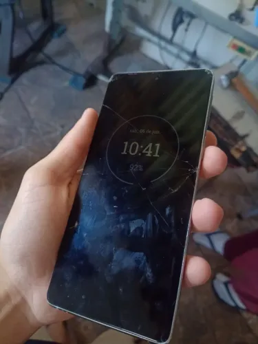 Moto Edge 20 128gb 8 GB ram