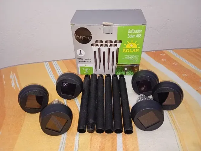 Luz solar p/ jardim, Balizador solar ABS, 06unidades . ZAP *