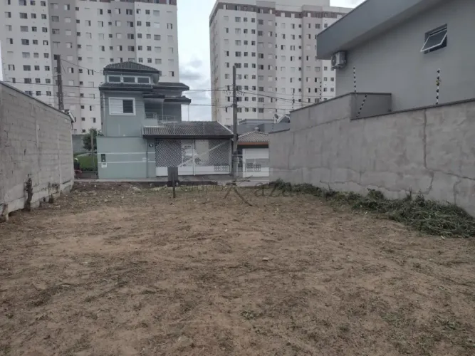Oportunidade - Terreno - Jacareí - Villa Branca- 250m².
