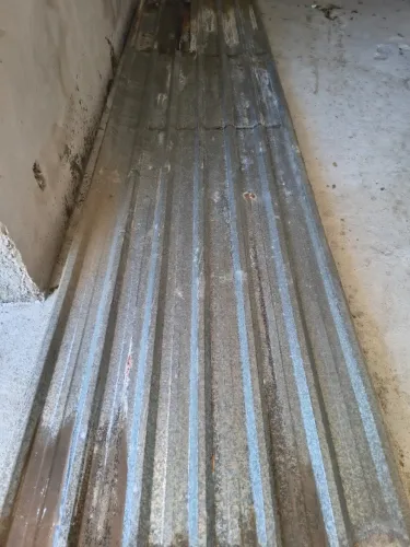 20 Telhas de Zinco tamanho 1m x 5 metros - Usada
