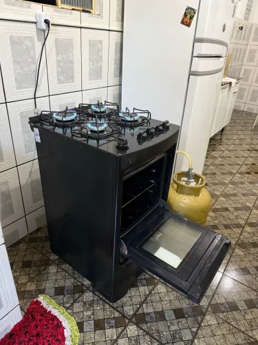 Fogão Consul 4 Bocas Preto - Mesa de Vidro Temperado  