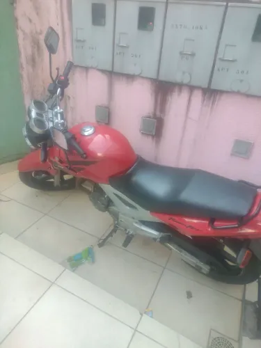Vendo moto CBX 250