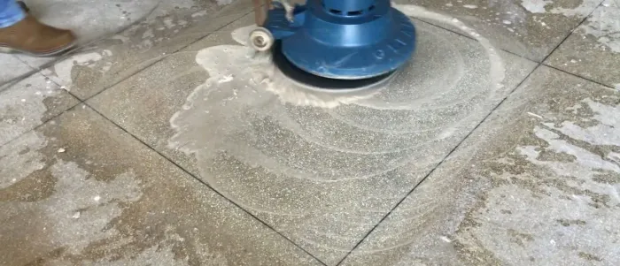 Limpeza pós obras escolas e outros