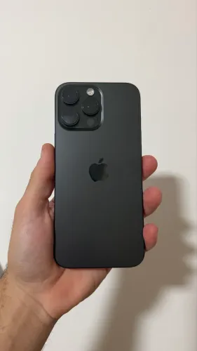 Iphone 16 pro Max só carrega na indução