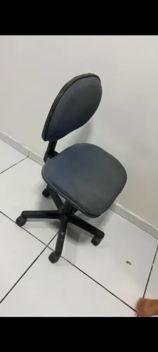 Cadeira de escritório giratória