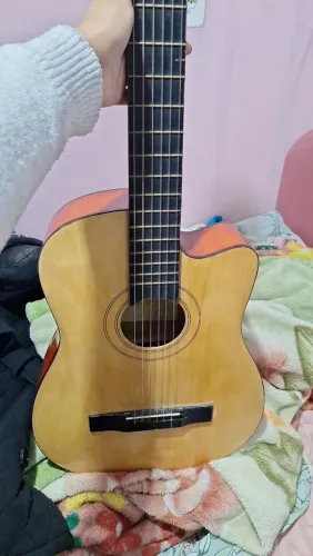 Violão acústico