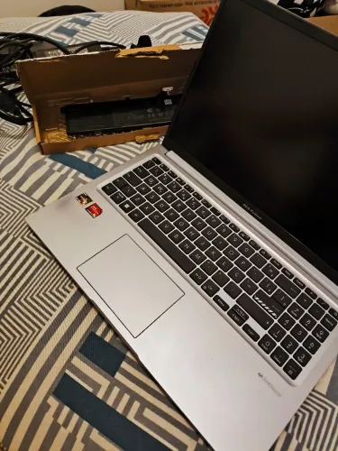Notebook Asus Vivobook 15 retirada de peças