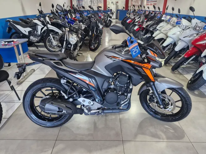 YAMAHA FZ 25 2025