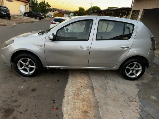 Renault Sandero Expression Hi-flex 1.0 16V 5P 2014