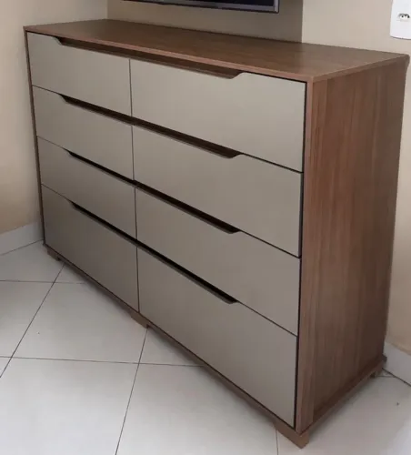 Cômoda semi nova