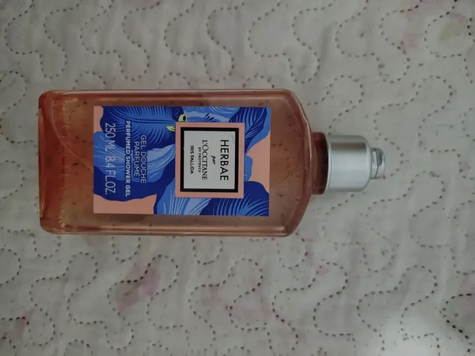 Sabonete líquido herbae Loccitane en provence 