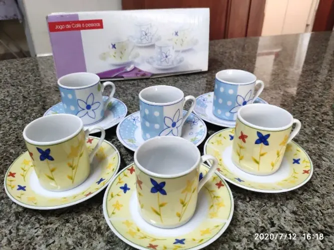 Jogo 6 Xícaras de Porcelana com 6 Pires Café Cafezinho 90 ml - Novo