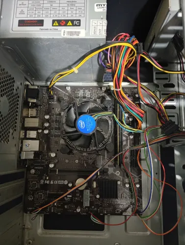 Computador de trabalho ANTIGO