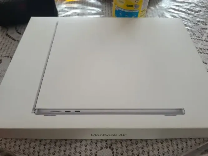 Apple Macbook Air M2 15,6 8gb 256 Cinza-espacial