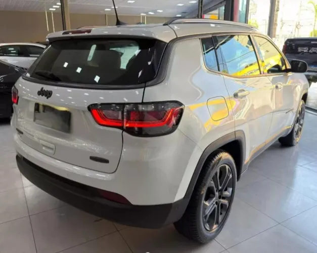 Jeep Compass LON Nig. Eagle 2.0 4X2 Flex Aut. 2025