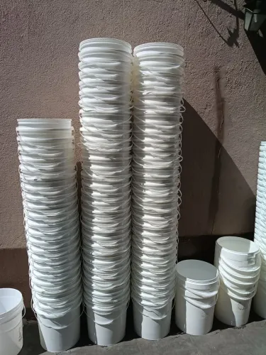 Baldes de 20 litros