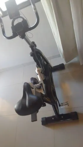 Bicicleta Ergométrica WCT Fitness - Semi Nova, Silenciosa e Ótimo Estado