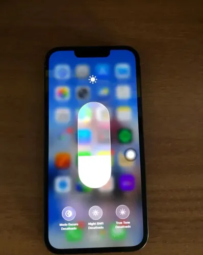 iphone 13 traseira trincada