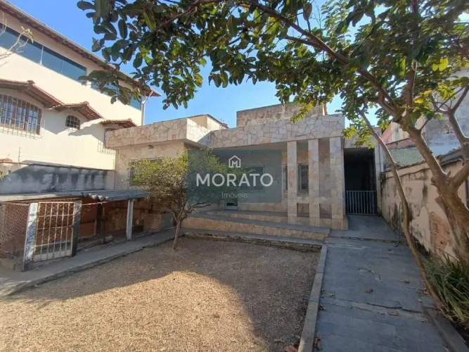 Casa 2 Quartos e 6 Vagas no Riacho das Pedras em Contagem