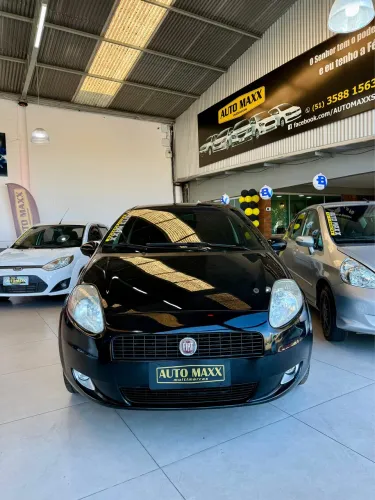 Fiat Punto Attractive 1.4 Fire Flex 8V 5P 2011