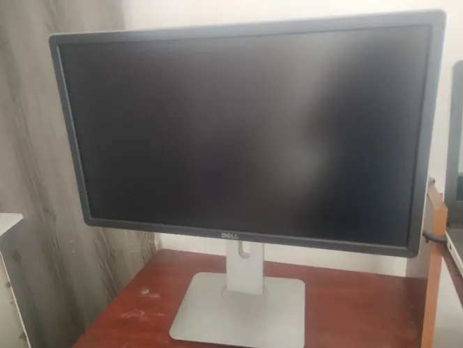 monitor Dell 24 polegadas detalhes 