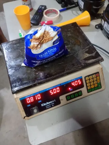 Balança Kitchenart de 5g até 30kg funciona perfeitamente 