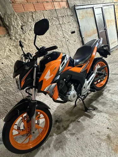 Vende se cb Twister 2019