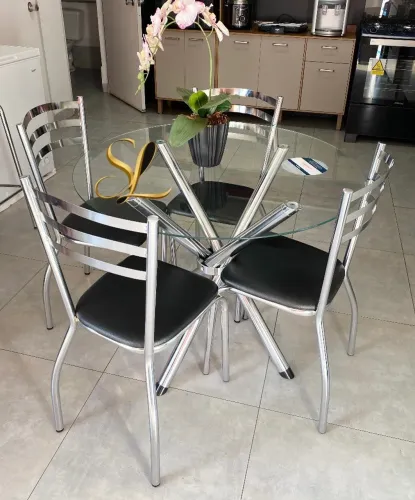 Mesa de Jantar redonda 4 cadeiras - Promoção