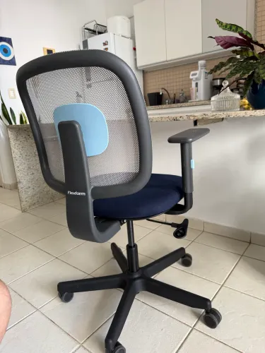 Cadeira Flexform DOT4