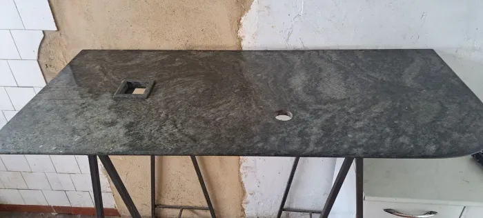 Tampo bancada ardósia polida