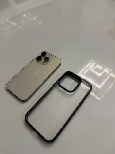 iPhone Pro Gold seminovo em excelente estado 