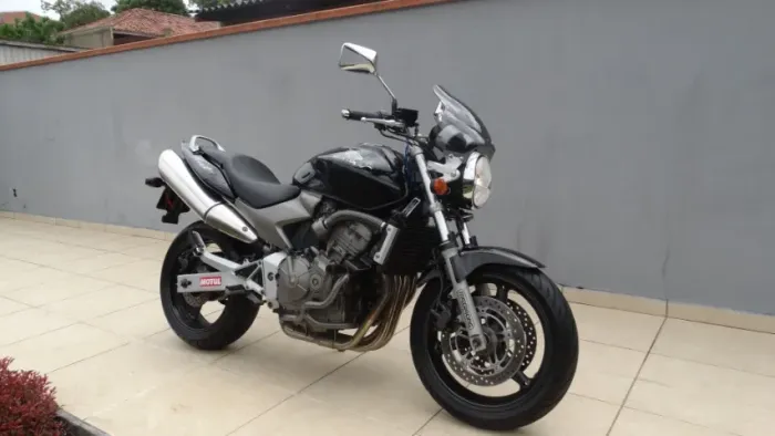 Hornet - Impecável - Raridade - APENAS 20000 KM