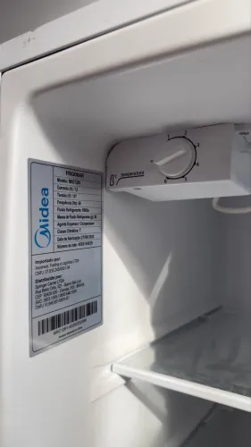 Frigobar Midea 124L branco
