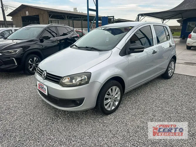 Volkswagen Fox 1.6 MI I Motion Total Flex 8V 5P 2010