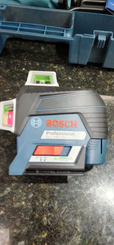Nível a laser verde Bosch GLL 3-80 CG novo sem uso