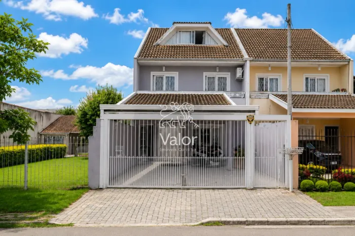 Triplex de Alto Padrão com 3 Dormitórios à Venda no Capão da Imbuia Curitiba/PR