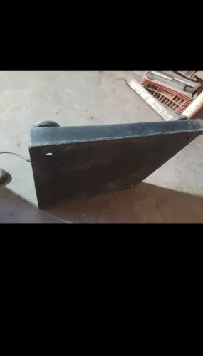 Balança digital, capacidade  2 toneladas,  ?