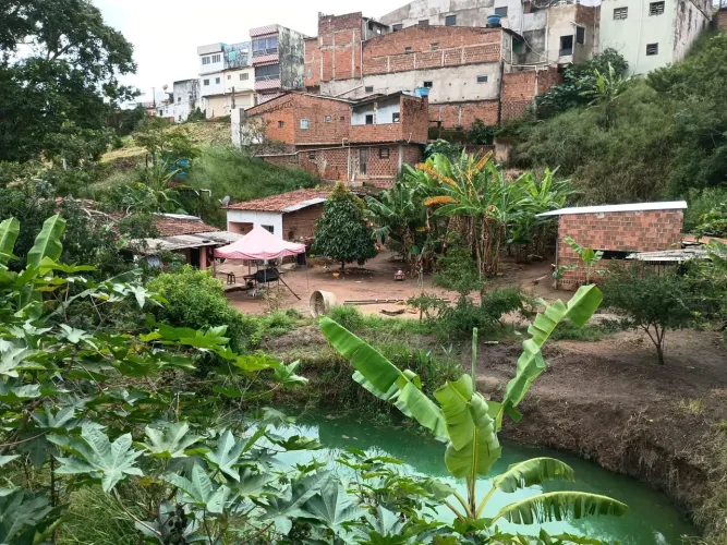 Imperdível, ótima localização no centro da cidade, com agua potavel (dois poços)