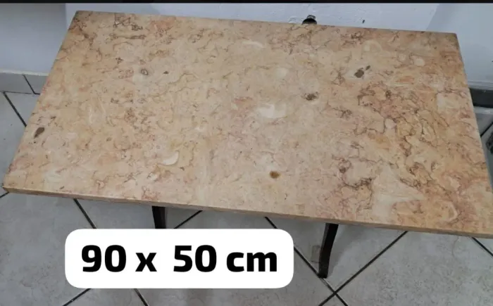 Mesa de Centro de Pedra
