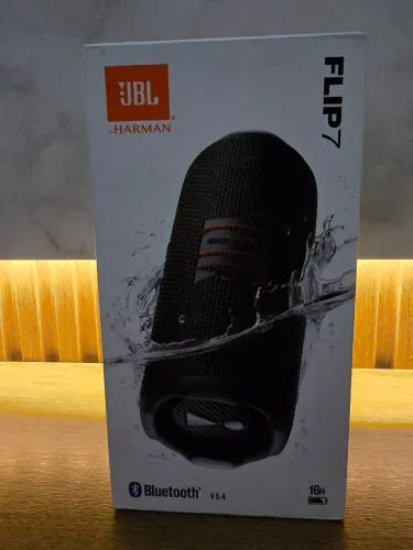 JBL Flip 7 BLACK