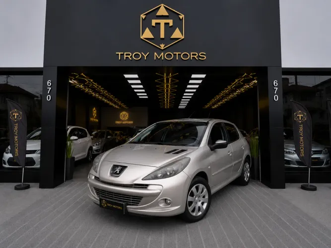 Peugeot 207 XR 1.4 Flex 8V 5P 2012