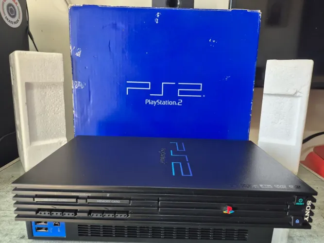 PlayStation 2 Fat na Caixa