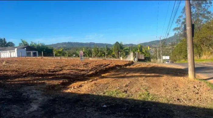 Terreno Residencial e Comercial no Bairro Laranjinna - Criciúma/SC