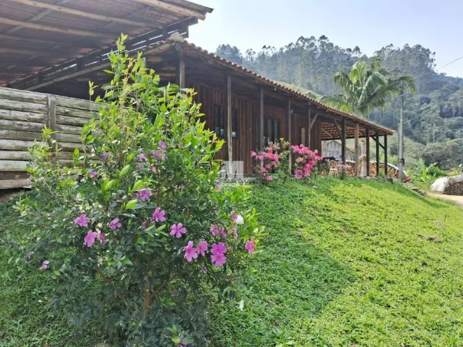 LINDO SITIO COM LAGOA - ANGELINA