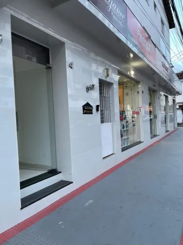 Alugo sala comercial no coração de Itapoã